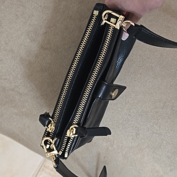 MICHAEL KORS MK Crossbody Black Bag Purse - Picture 2 of 6